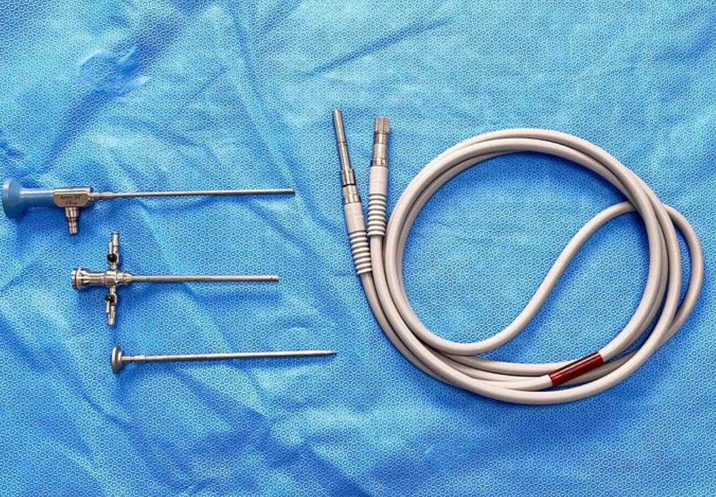 KIT D’ARTHROSCOPIE DU GENOU
